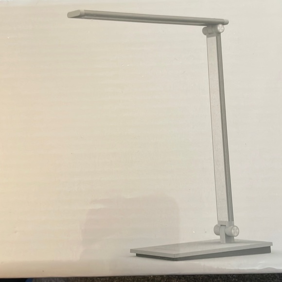 Led Lamp NWT - Picture 2 of 4